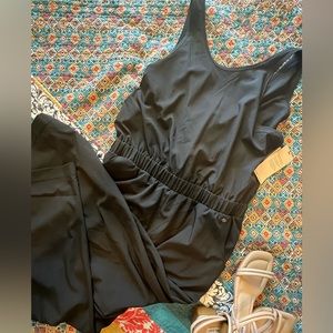 CALIA by Carrie Underwood Wide Leg Overlap Jumpsuit BLACK stretch Large NWT